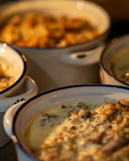 Cette semaine: Gratin de sarrasin, tous les jours jusqu’à 15h
#onlyatoni #ParisCafe #LunchInParis #CoffeeShopLunch #ParisianEats #CafeFood #FrenchCuisine #FoodieInParis #ParisianLunch #DeliciousParis #EiffelTowerEats #CoffeeAndLunch #ParisFoodScene #Foodgasm #FoodPhotography #TastyTreats #InstaFood #FoodLove #ParisianVibes #CafeLife #BonAppetit #Paris #France #foodiesinparis