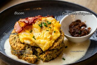 Breakfast special toute la semaine: Un loaded scone aux oignons caramélisés et sauge avec œuf, bacon et sauce parmesan.

Jusqu’à vendredi

 #onlyatoni #ParisCafe #LunchInParis #CoffeeShopLunch #ParisianEats #CafeFood #FrenchCuisine #FoodieInParis #ParisianLunch #DeliciousParis #EiffelTowerEats #CoffeeAndLunch #ParisFoodScene #Foodgasm #FoodPhotography #TastyTreats #InstaFood #FoodLove #ParisianVibes #CafeLife #BonAppetit #Paris #France #foodiesinparis